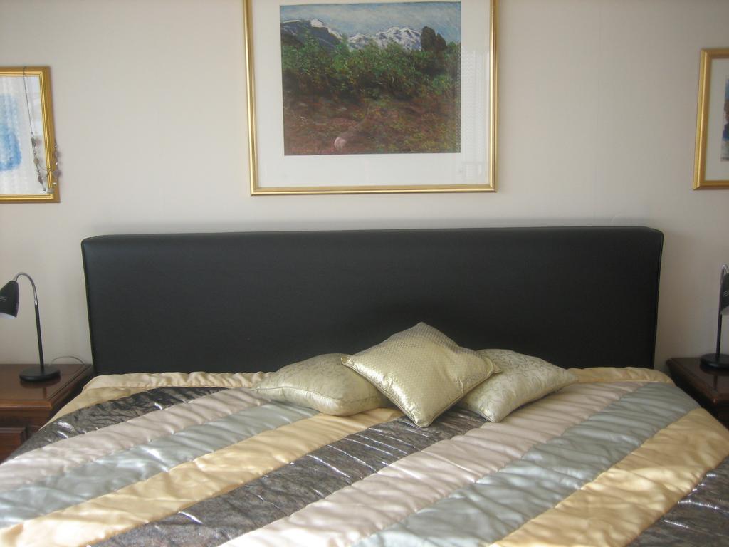 Guesthouse Bina Рейкявик Екстериор снимка